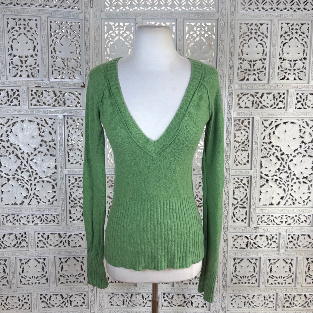 Y2K No Boundaries Deep V Neck Fitted Sweater Size Medium Preppy Twee